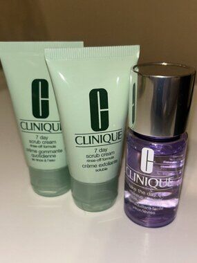 Clinique 3pc Skin Care Travel Set 7-Day Scrub Cream (2) & Take The Day Off
